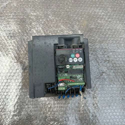 议价三菱变频器FR-E740-0.75K-CHT