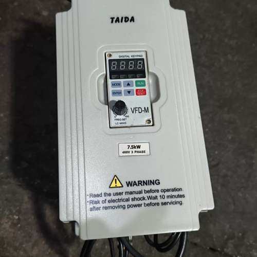 议价台达7.5kw变频器VFD075M43A原装拆机，成色