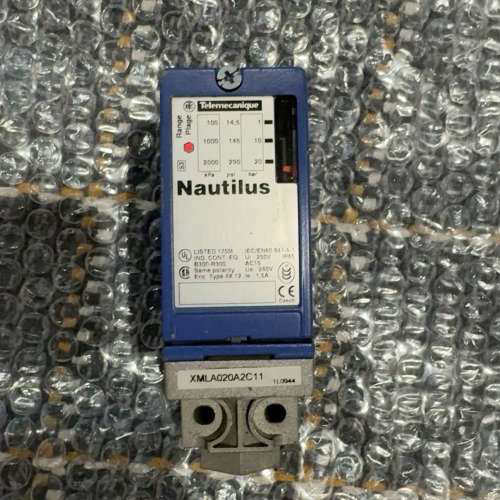 议价全新压力开关XMLA020A2C11   20bar