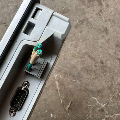 议价维控触摸屏PI3070ie，功能正常，成色为实图