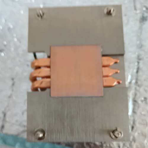 议价酷龙2011长方形2u主动散热器！3铜管散热！可以充新下单时