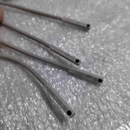 议价全新SMC磁性开关D-M9BW 原装正品 20 4条短