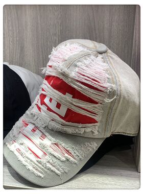 欧货潮牌四季磨破洞鸭舌帽显脸小
