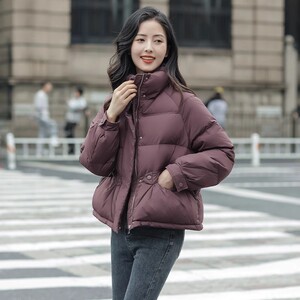 羽绒服女23冬新款爆款高级感小个子高端洋气欧货白鸭绒保暖短外套