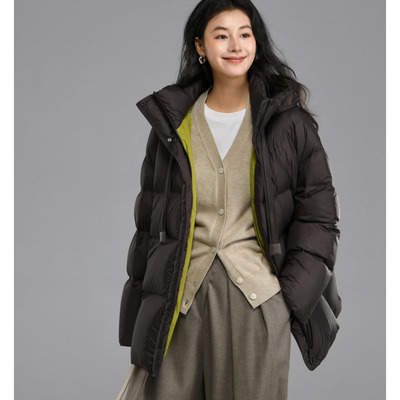 聚酯纤维中长款连帽羽绒服保暖