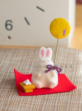 日本制龙虎作手工布艺中秋赏月兔子玄关办公室桌面摆件招福送礼