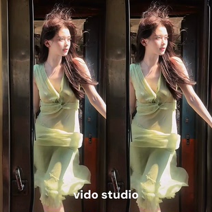 蒲言延同款法式绿色V领荷叶边吊带连衣裙女夏季度假风收腰长裙
