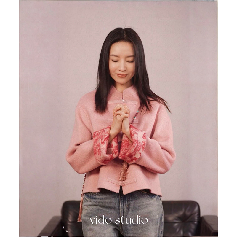 明星同款新中式粉色立领短外套女冬季盘扣羊毛双面呢国风新年外套,女装/女士精品,短外套,淘宝优惠券,粉丝福利购,淘宝优惠卷