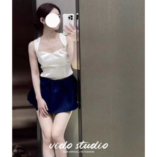 芭蕾风纯欲靓女小吊带