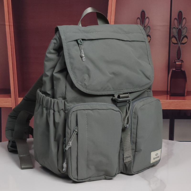 新日韩版女小背包休闲时尚双肩包