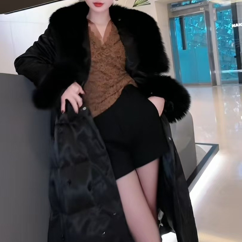2025高端显瘦中长款羽绒服女冬季毛领收腰白鸭绒外套长款羽绒服