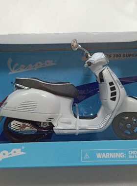 宝柏1:12Vespa韦仕伯两二轮小绵羊踏板GTS 300合金摩托车模型死侍