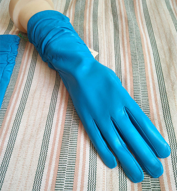 秋冬皮手套 女式进口绵羊皮 时尚真皮手套 修手  蓝色分指长手套