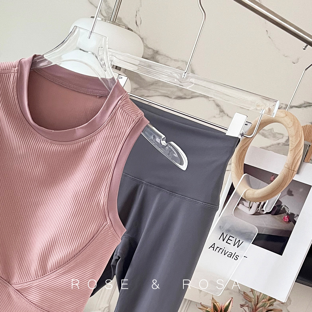 新款全包裹遮副乳文胸~带胸垫运动内衣女瑜伽美背心健身上衣