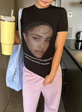 美式复古人像印花直角肩短袖T恤女夏季小个子修身辣妹短款上衣