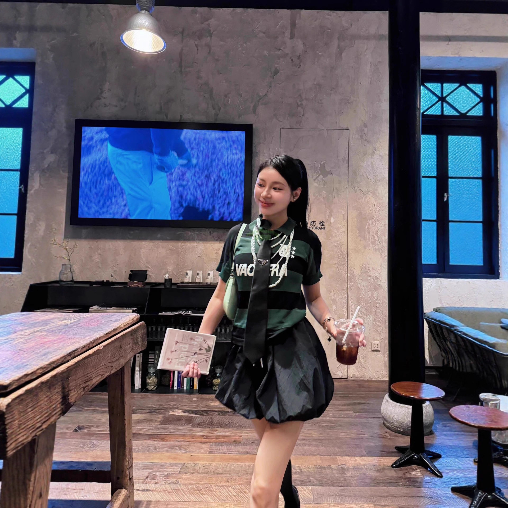Vaquera夏季修身polo领T恤女