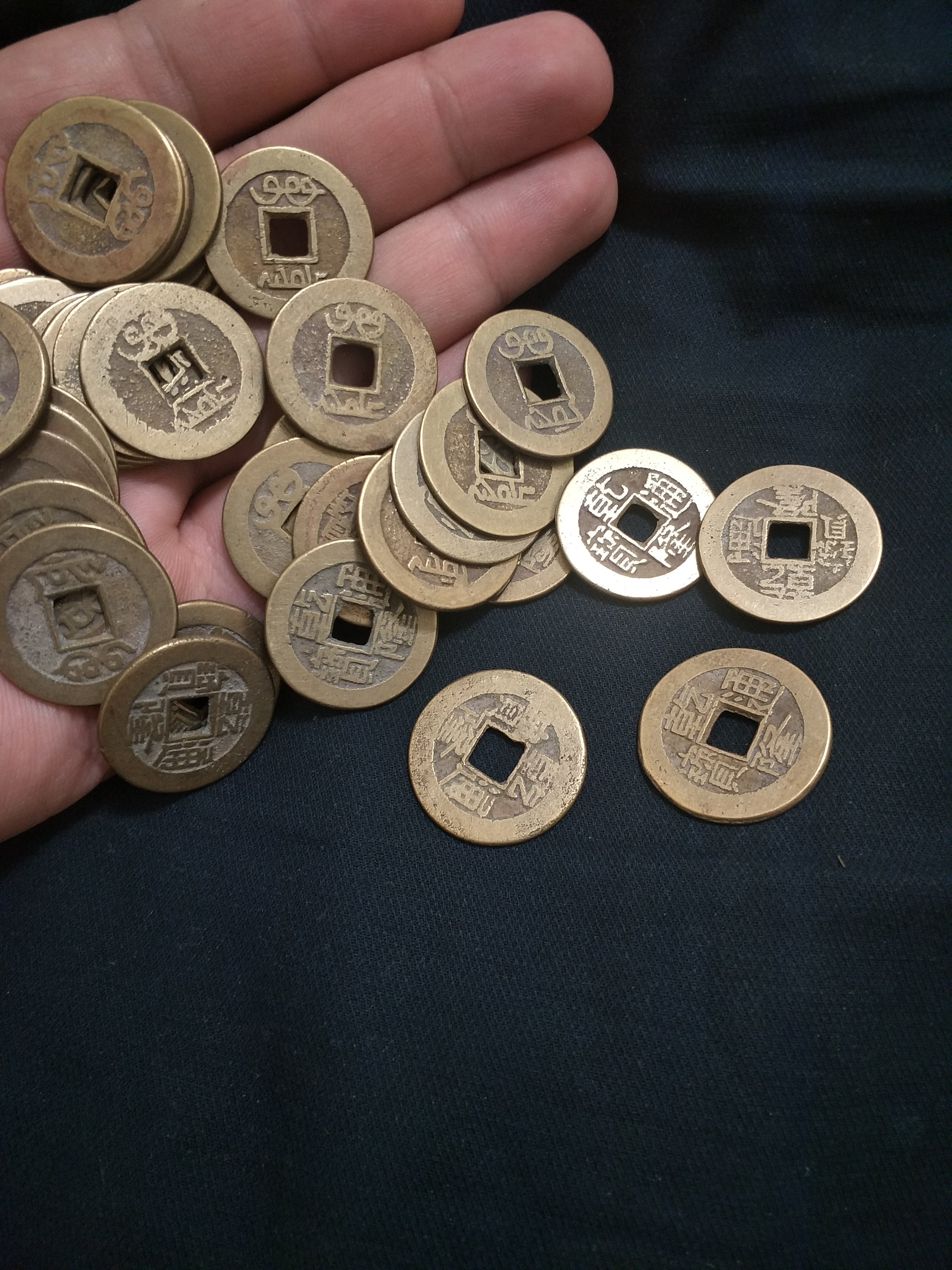臻选精品，传世黄包浆乾隆通宝，儿童宝宝佩戴专用，爻卦专用