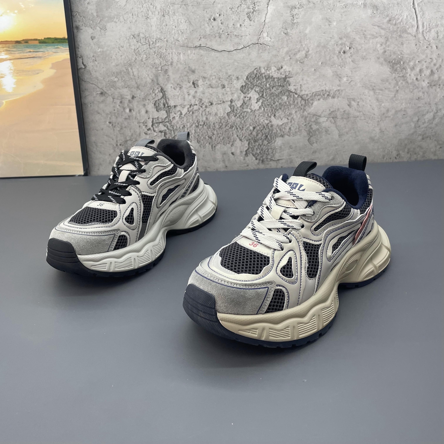 2025秋季新款撤柜断码真皮厚底增高加绒保暖时尚百搭运动老爹鞋女