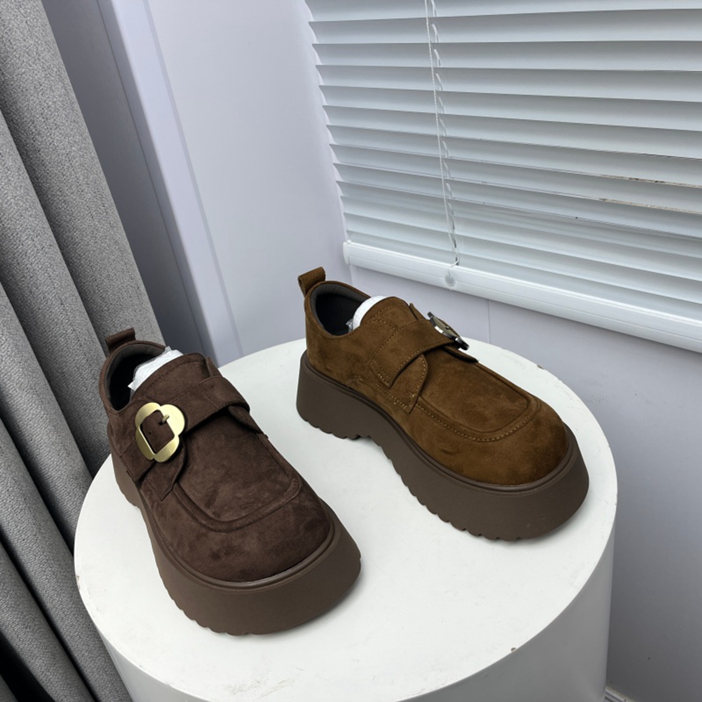 2025撤柜断码秋冬季新款优质广版女鞋圆头厚底复古勃肯鞋深口单鞋