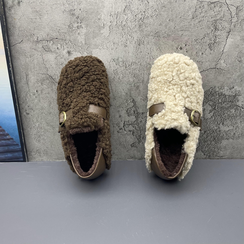2025撤柜断码秋冬季新款女鞋圆头套脚舒适百搭平底复古毛毛女棉鞋