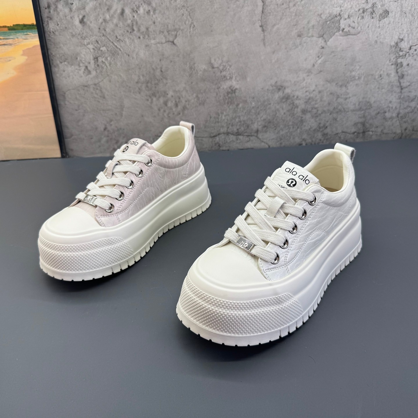 2026春季新款撤柜断码真皮厚底增高时尚百搭学院风网红爆款女板鞋,女鞋,休闲板鞋,淘宝优惠券,粉丝福利购,淘宝优惠卷