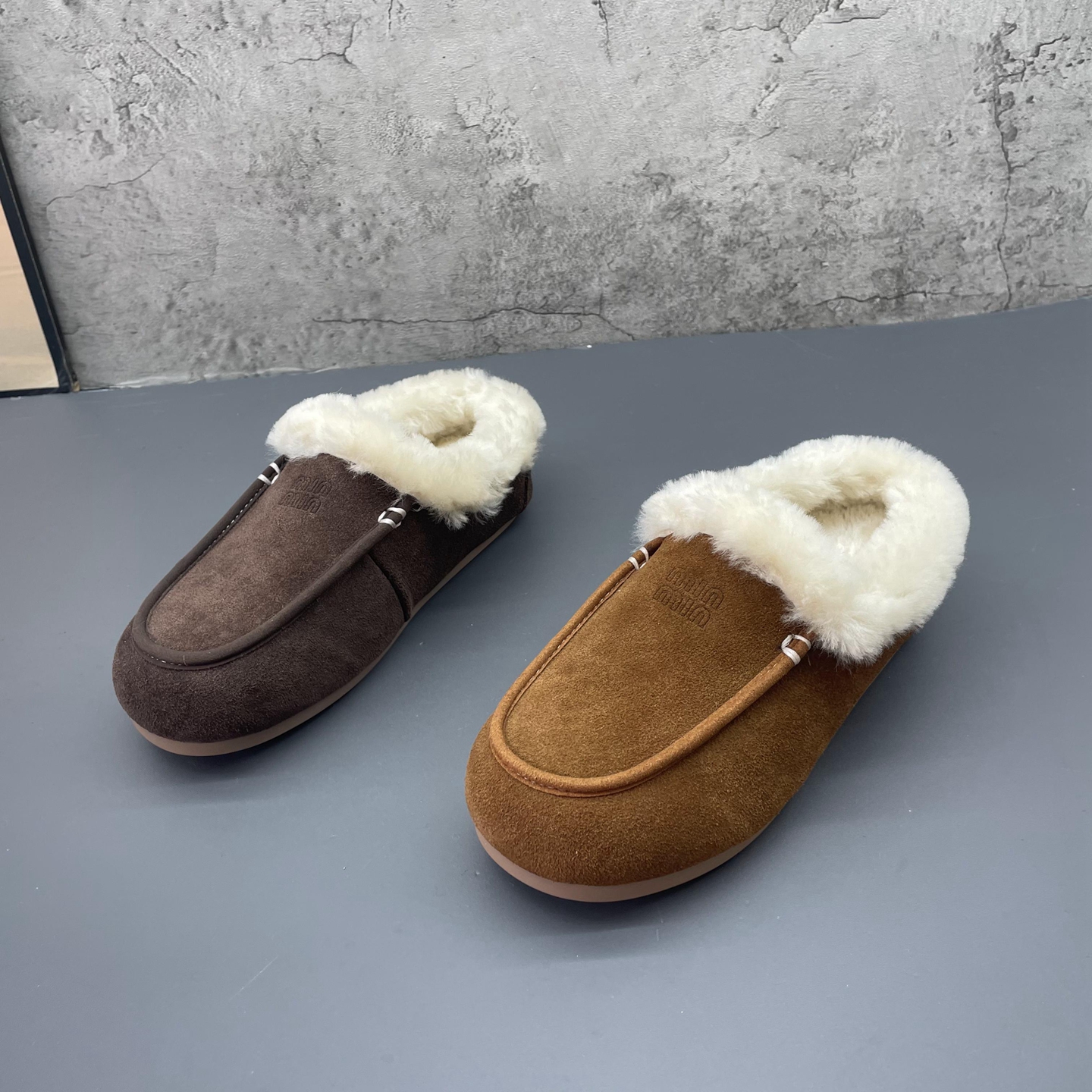 2025撤柜断码秋冬季新款女鞋平底外穿潮流加绒保暖复古雪地女棉鞋