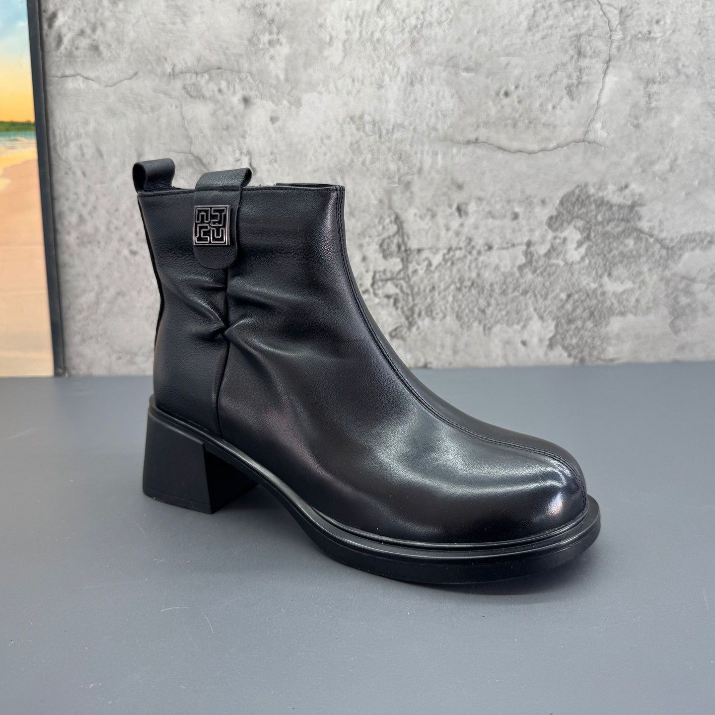 2025新款秋冬季撤柜断码真皮切尔西靴女侧拉链英伦中跟时尚女短靴,女鞋,切尔西靴,淘宝优惠券,粉丝福利购,淘宝优惠卷