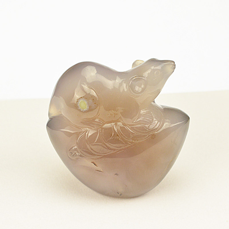 天然玛瑙雕刻元宝鼠男女士手把件