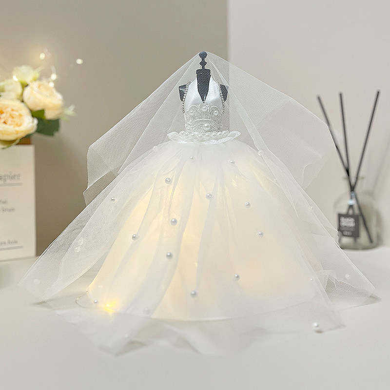 生日礼物婚纱礼盒七夕节轻奢老婆