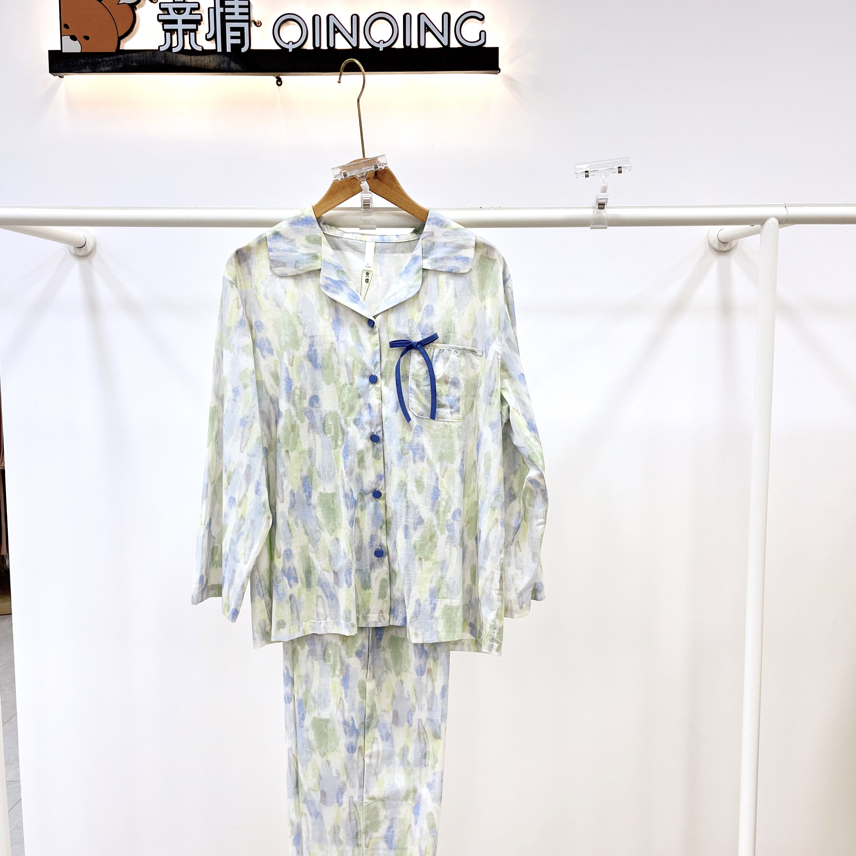 亲情 春季女士长袖翻领梭织棉柔软开扣家居服睡衣套装526112011