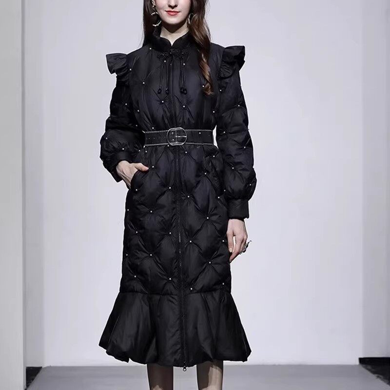 冬季新款气质新中式立领灯笼袖钉珠中长款黑色鱼尾羽绒服女
