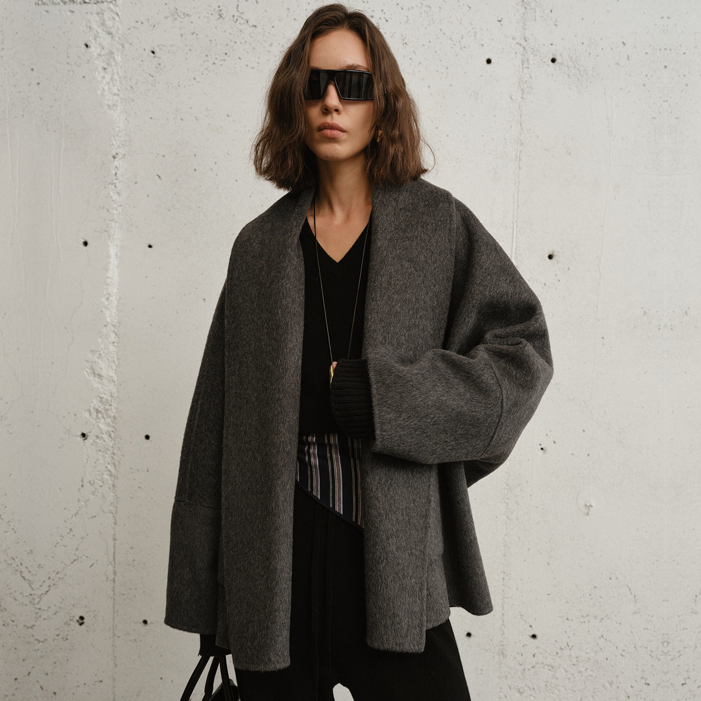 静奢风浴袍领羊毛双面呢外套宽松廓形慵懒感短款大衣女