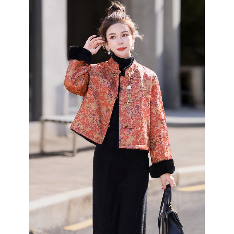 新中式国风羽绒服女2025冬季新款今年流行短款妈妈红色印花厚外套