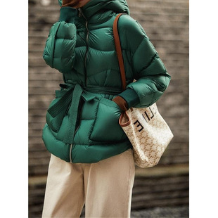 拒绝臃肿收腰轻薄 高端鹅绒服 连帽女款面包服女装95白鹅绒