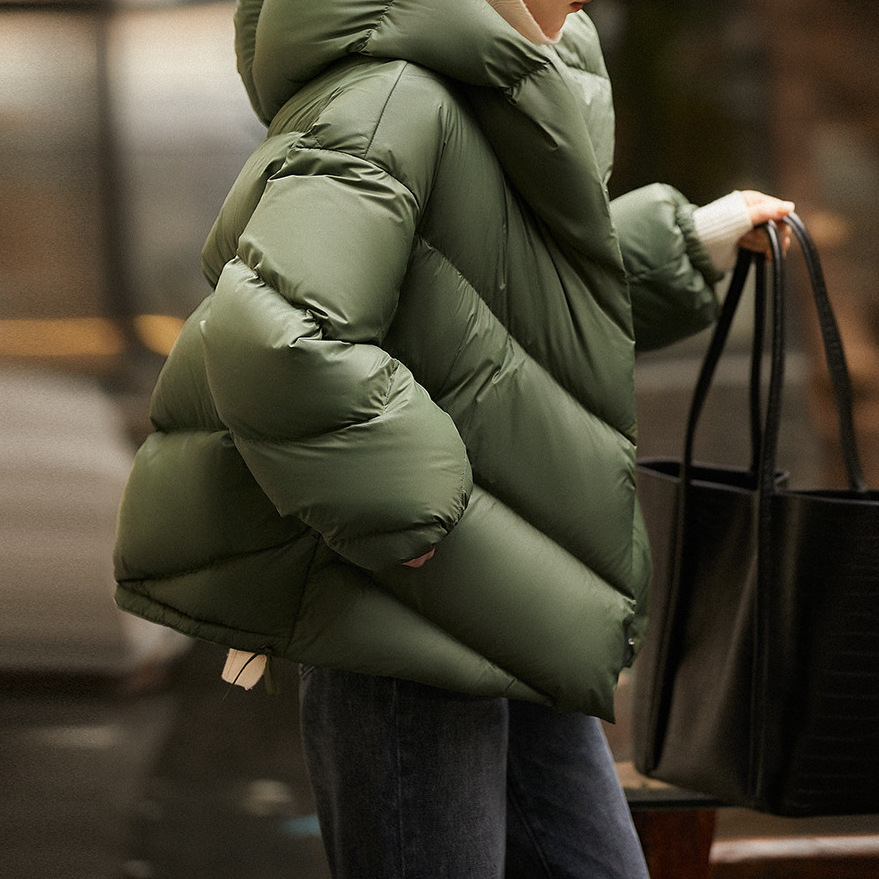 轻奢白鹅绒羽绒服 连帽短款面包服 2025秋冬新款严选冬季穿搭