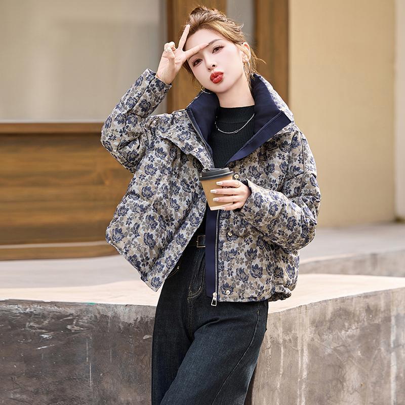 2025新款冬季复古独特设计感羽绒服女短款立领设计师款超好看