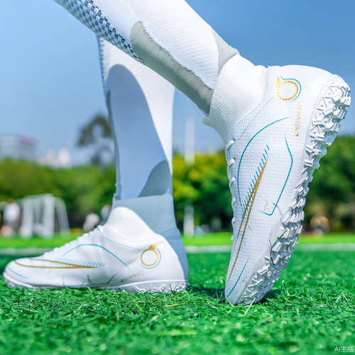 C罗足球鞋男碎钉大码训练球鞋