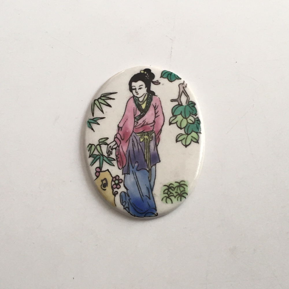 （01c椭圆形）八十年代釉下彩手绘仕女老瓷片画1个库存旧藏收藏