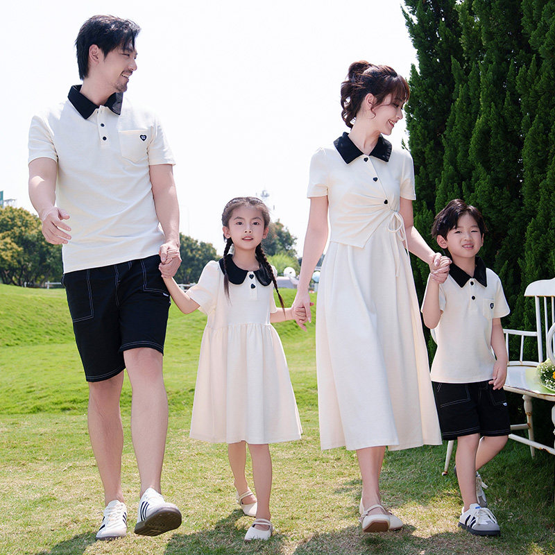 2025新款高端亲子装一家三四口短袖母女显瘦连衣裙全家拍照服母子