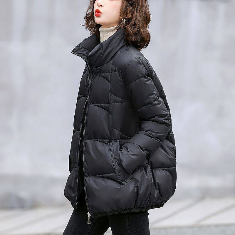 轻薄短款羽绒服女冬新款大码小个子中老年妈妈女士白鸭绒外套