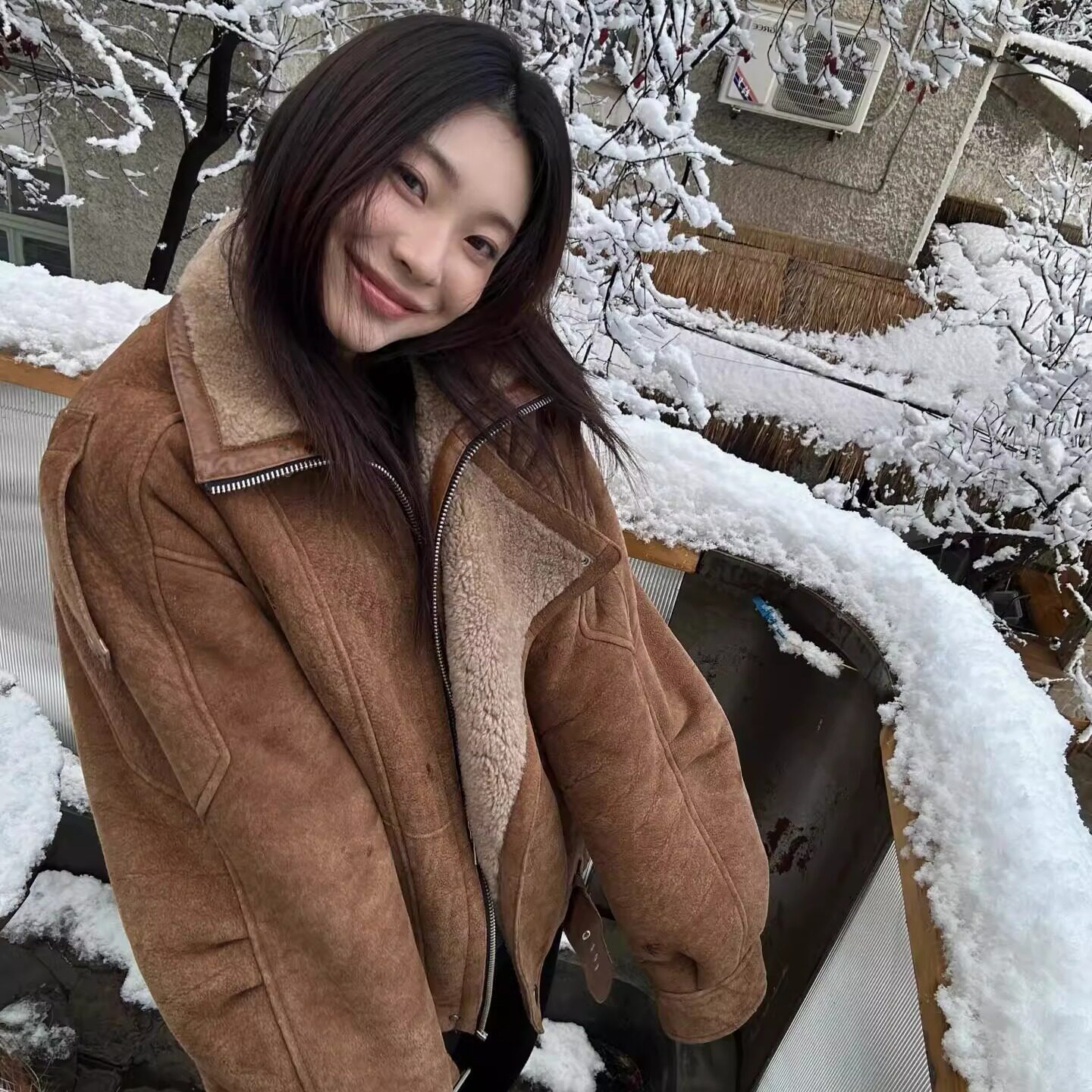 羊羔毛皮毛一体厚外套女2025年秋冬新款麂皮高级感美式机车服夹克