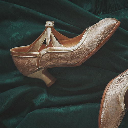 一字带玛丽珍民国风浅金色提花布