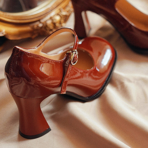 一字带玛丽珍复古简约大圆头