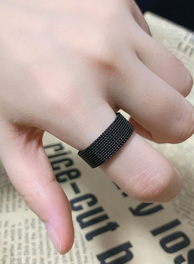 个性变形黑色编织钢丝戒指男潮流冷淡风钛钢食指闭口单身戒小众