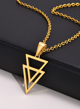 光面三角形项链男士钛钢吊坠简约