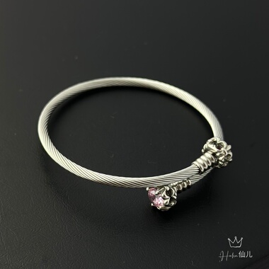 欧美潮流缠绕钢丝十字花粉钻开口手镯女简约百搭配饰 可调节大小