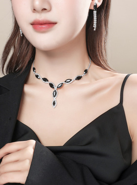 爆品镶钻闪亮项链耳环两件套百搭