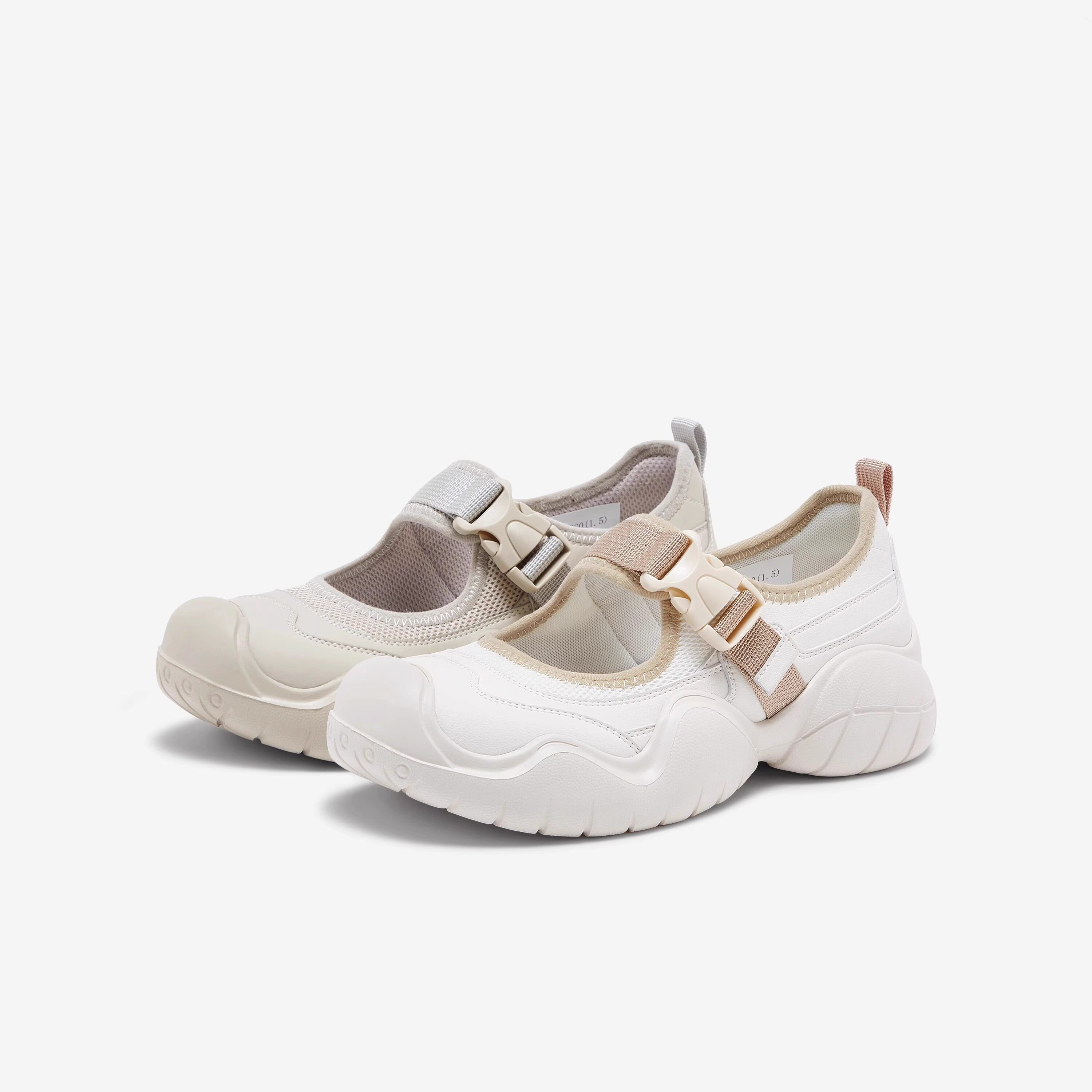 专柜正品百思图2024夏季新款女鞋时尚休闲运动风厚底凉鞋vwt01bk4