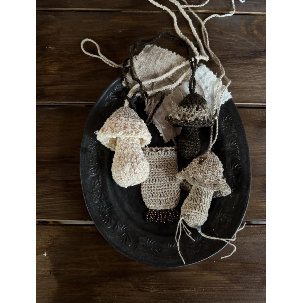 oneblue nook 丨一组特殊线材 小众款 手工钩织蘑菇项链 毛衣链