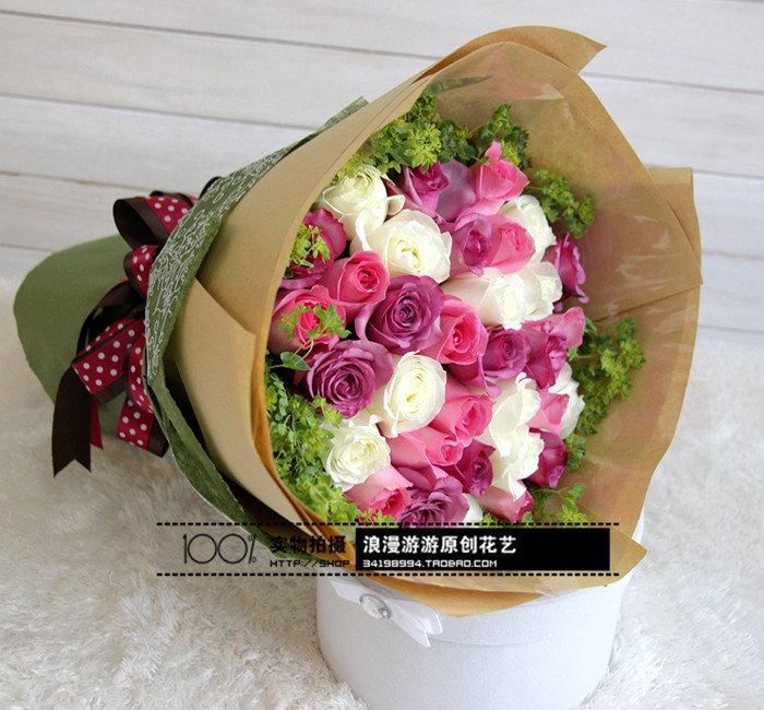 三生恋*新疆乌鲁木齐花店520情人节同城鲜花速递彩色玫瑰送女友